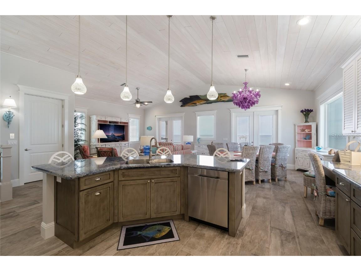 2302 Gulf Drive N Bradenton Beach FL 34217 - GULF OF MEXICO A4676640 image15