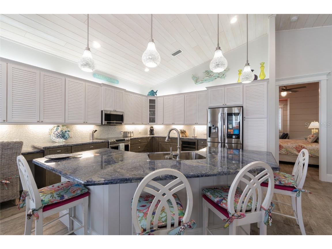 2302 Gulf Drive N Bradenton Beach FL 34217 - GULF OF MEXICO A4676640 image18