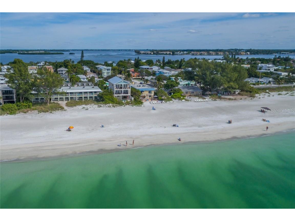 2302 Gulf Drive N Bradenton Beach FL 34217 - GULF OF MEXICO A4676640 image4
