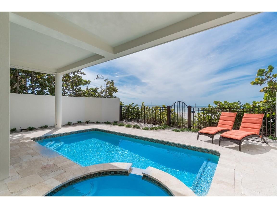 2302 Gulf Drive N Bradenton Beach FL 34217 - GULF OF MEXICO A4676640 image9