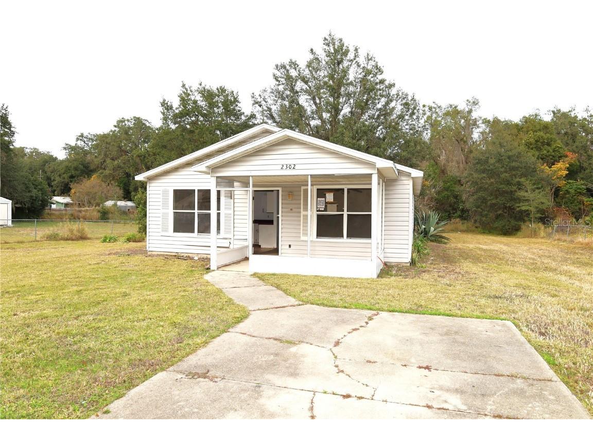 2302 Harlem Avenue Leesburg FL 34748 O6167811 image1