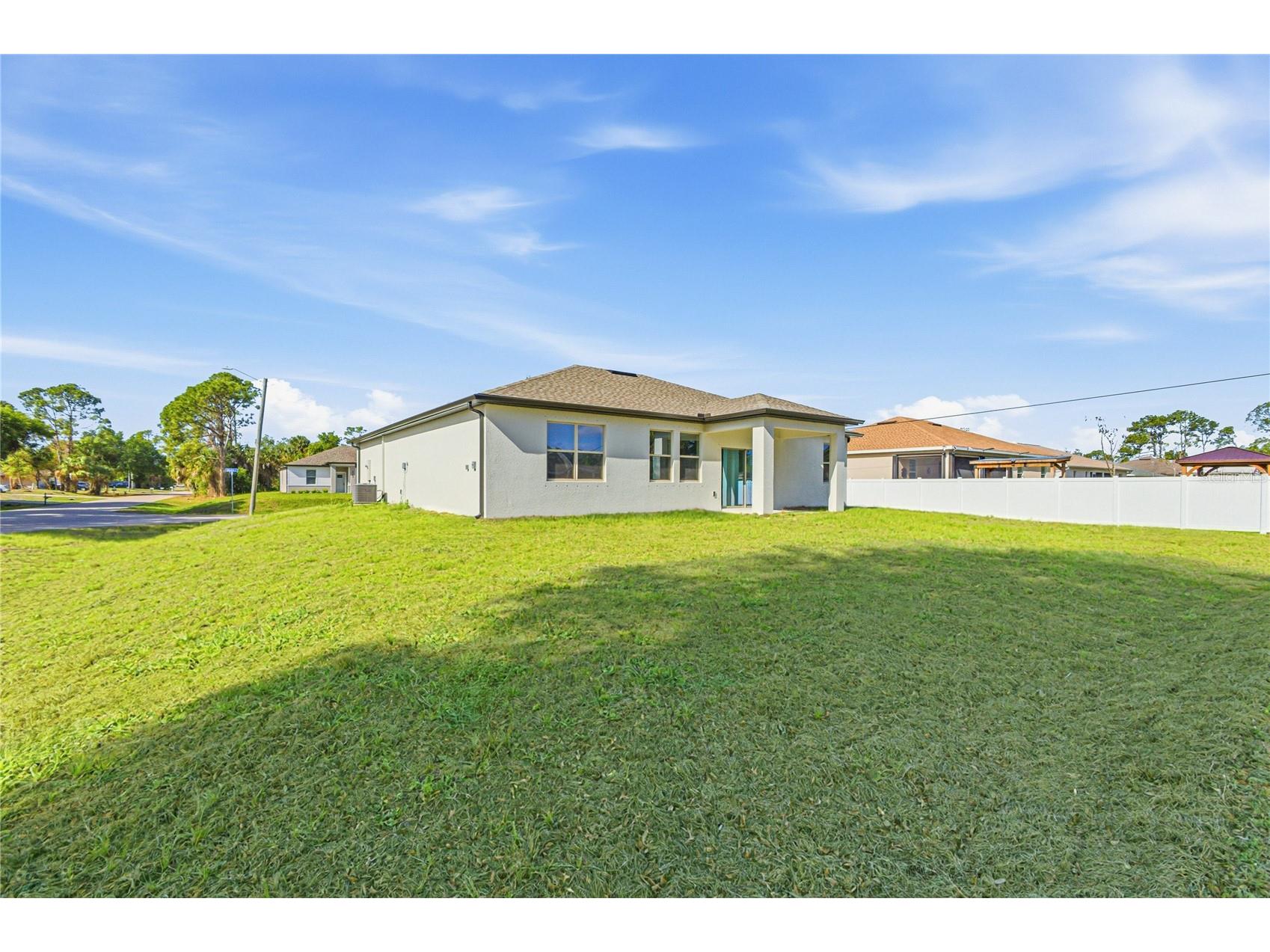 2302 N Mindlin Lane North Port FL 34286 TB8465077 image9
