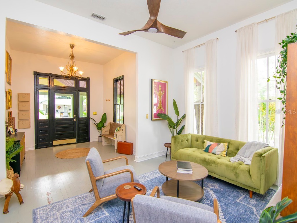 2302 N Morgan Street Tampa FL 33602 TB8449448 image17