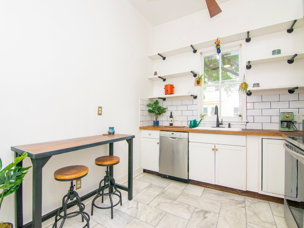 2302 N Morgan Street Tampa FL 33602 TB8449448 image25