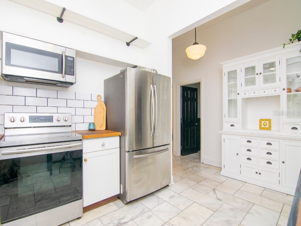 2302 N Morgan Street Tampa FL 33602 TB8449448 image27