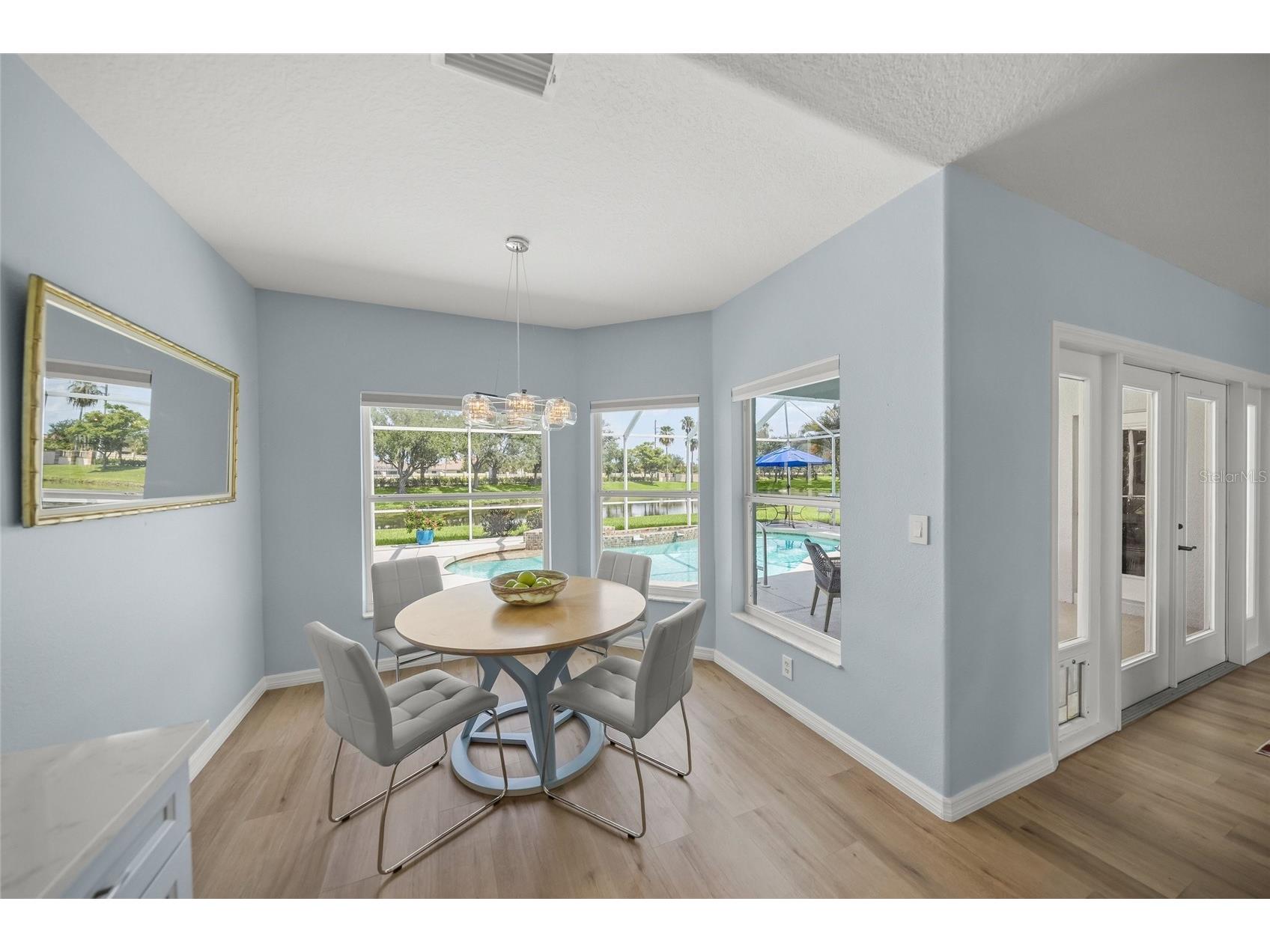 2302 Vintage Street Sarasota FL 34240 A4698011 image18
