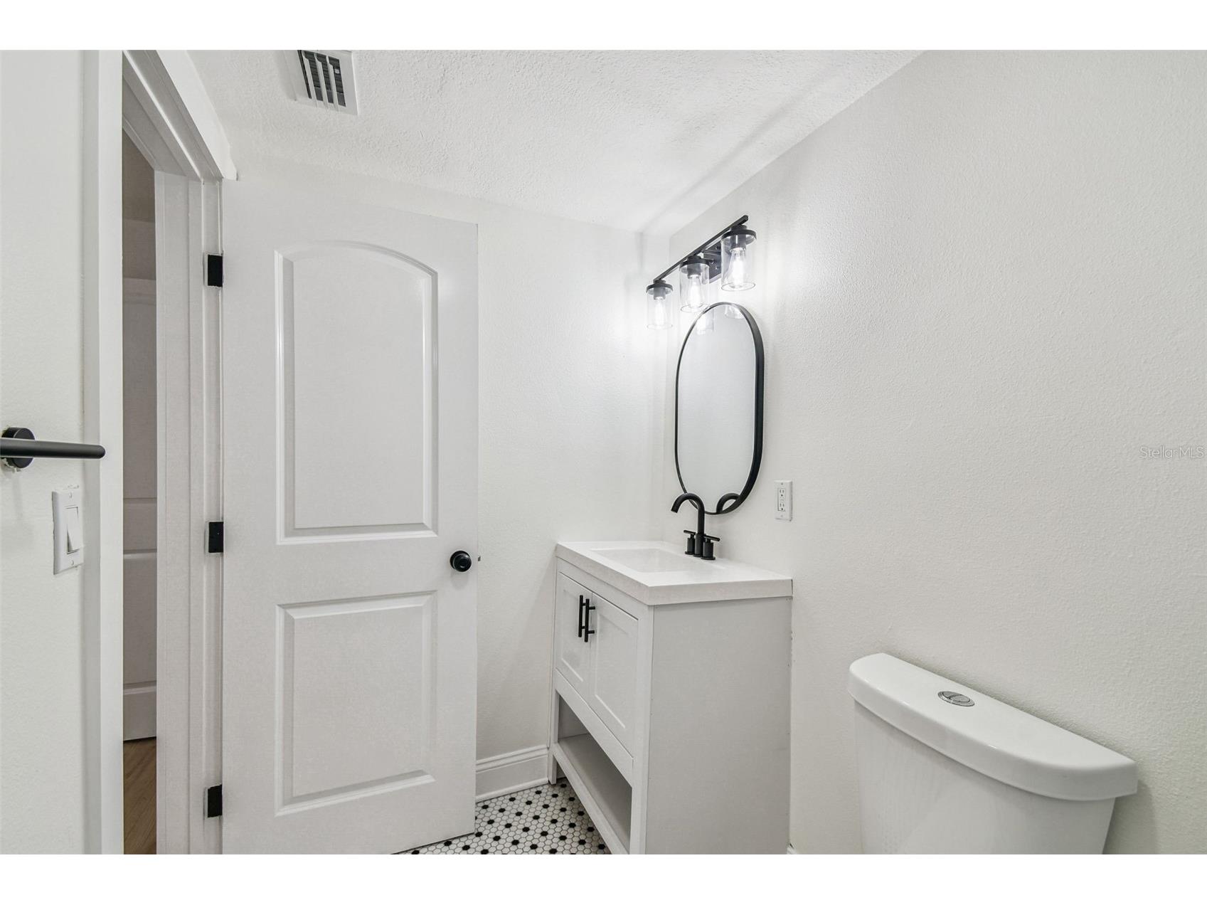 2302 W Idlewild Avenue Tampa FL 33603 TB8463739 image16