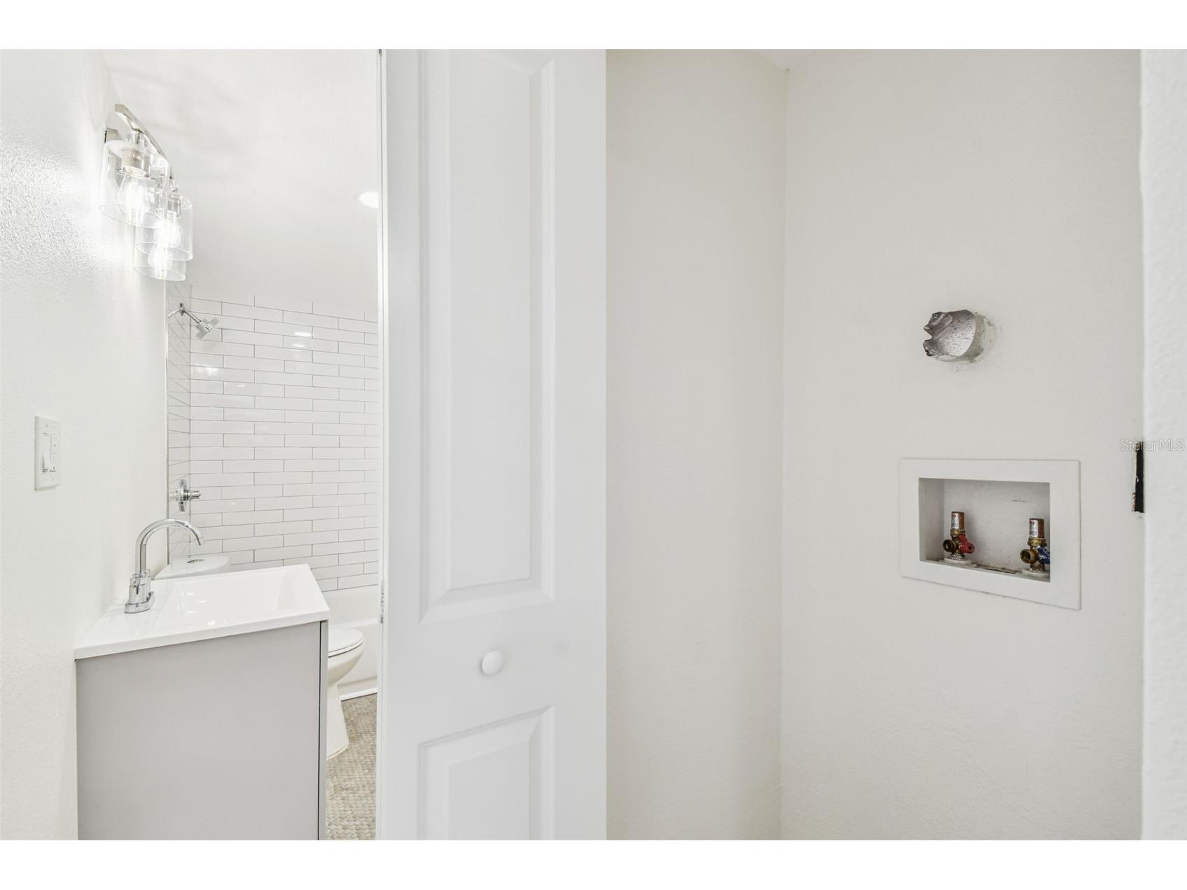 2302 W Idlewild Avenue Tampa FL 33603 TB8463739 image19