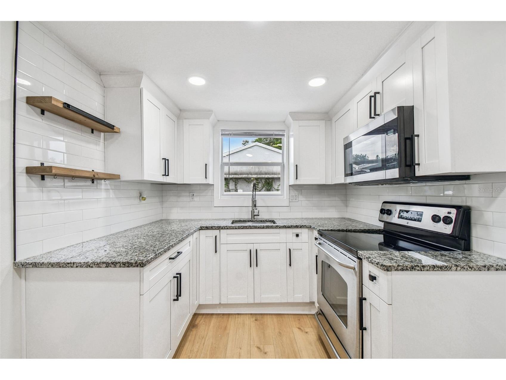 2302 W Idlewild Avenue Tampa FL 33603 TB8463739 image5