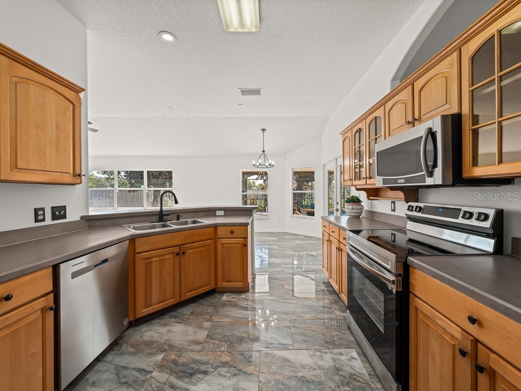 23024 Oak Prairie Circle Sorrento FL 32776 O6393922 image11