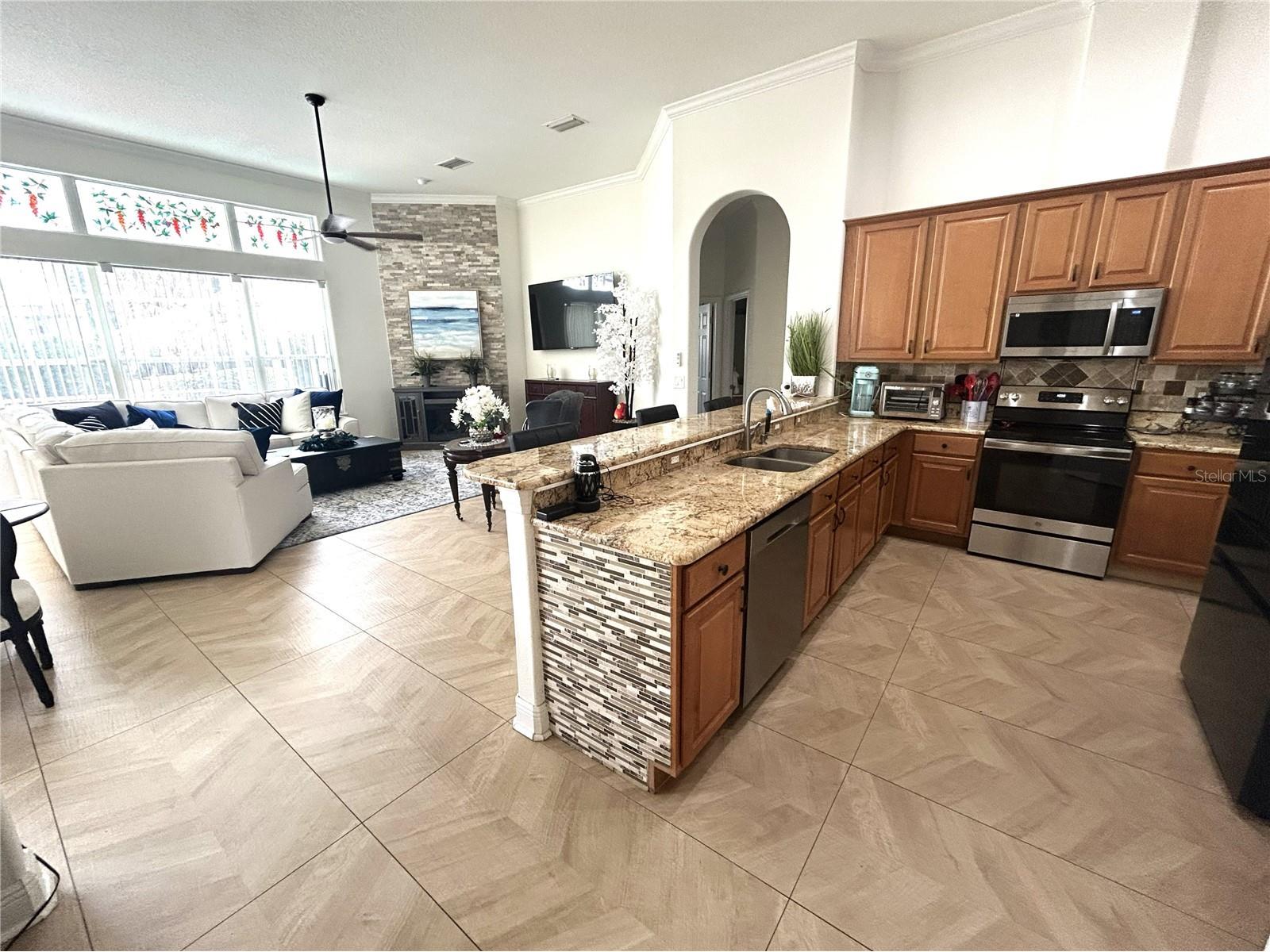 2303 Baesel View Dr Orlando FL 32835 O6408595 image5