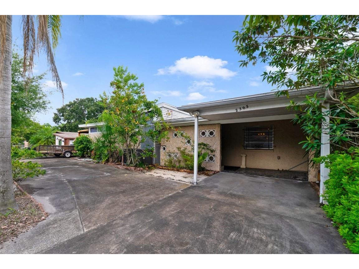 2303 Bonneville Drive Orlando FL 32826 O6217954 image1