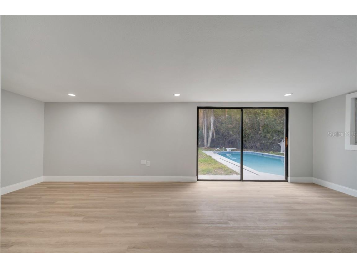 2303 Bonneville Drive Orlando FL 32826 O6305110 image38