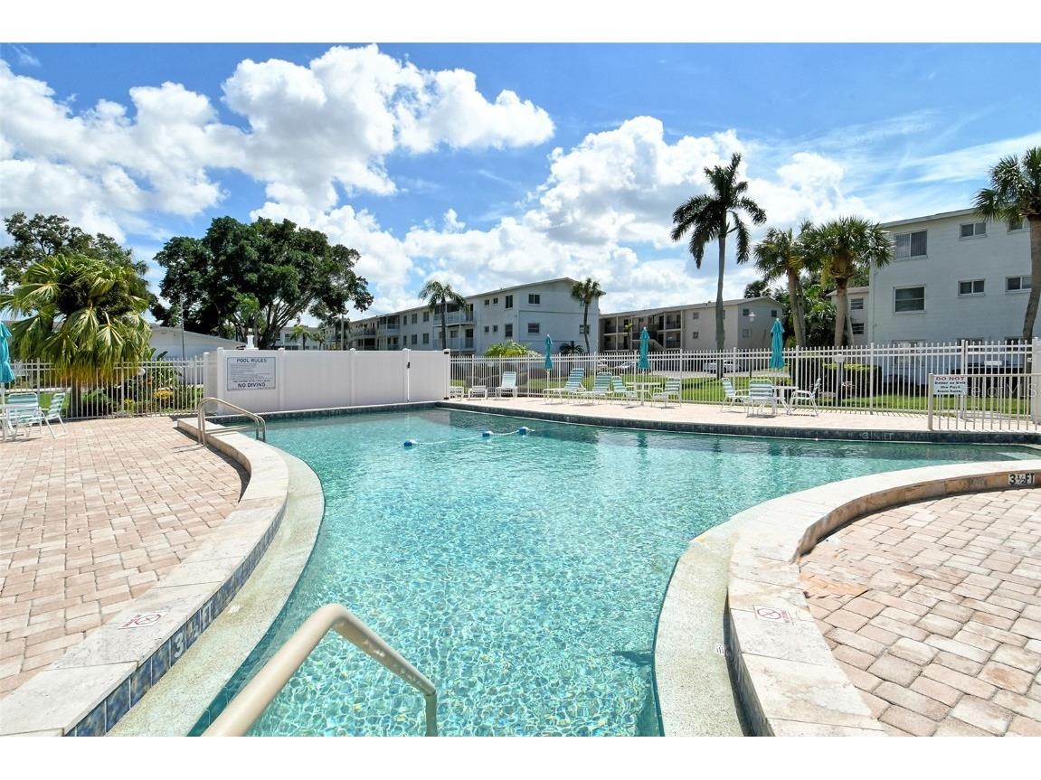 2303 Canal Drive #F7 Bradenton FL 34207 A4664511 image31