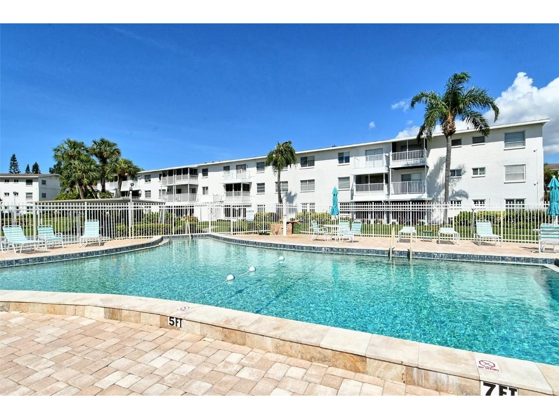 2303 Canal Drive #F7 Bradenton FL 34207 A4664511 image33