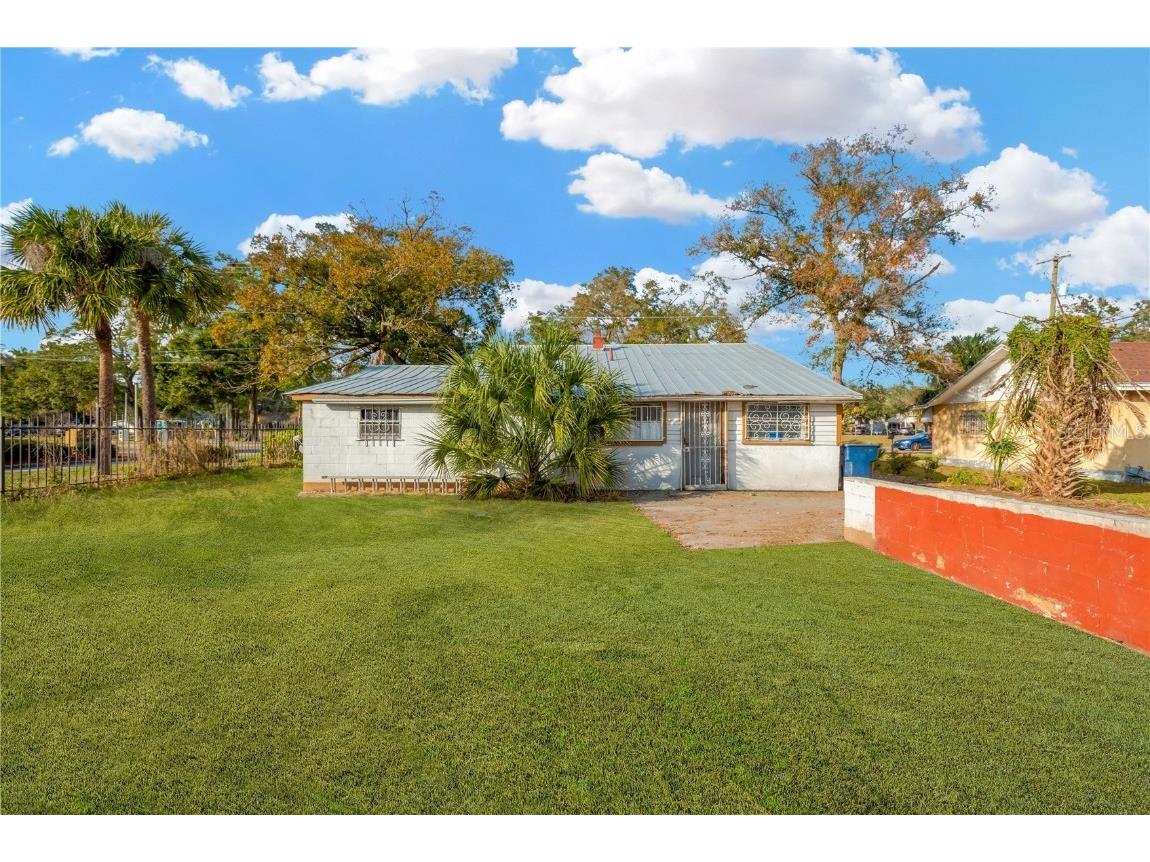 2303 E Osborne Avenue Tampa FL 33610 TB8344697 image1
