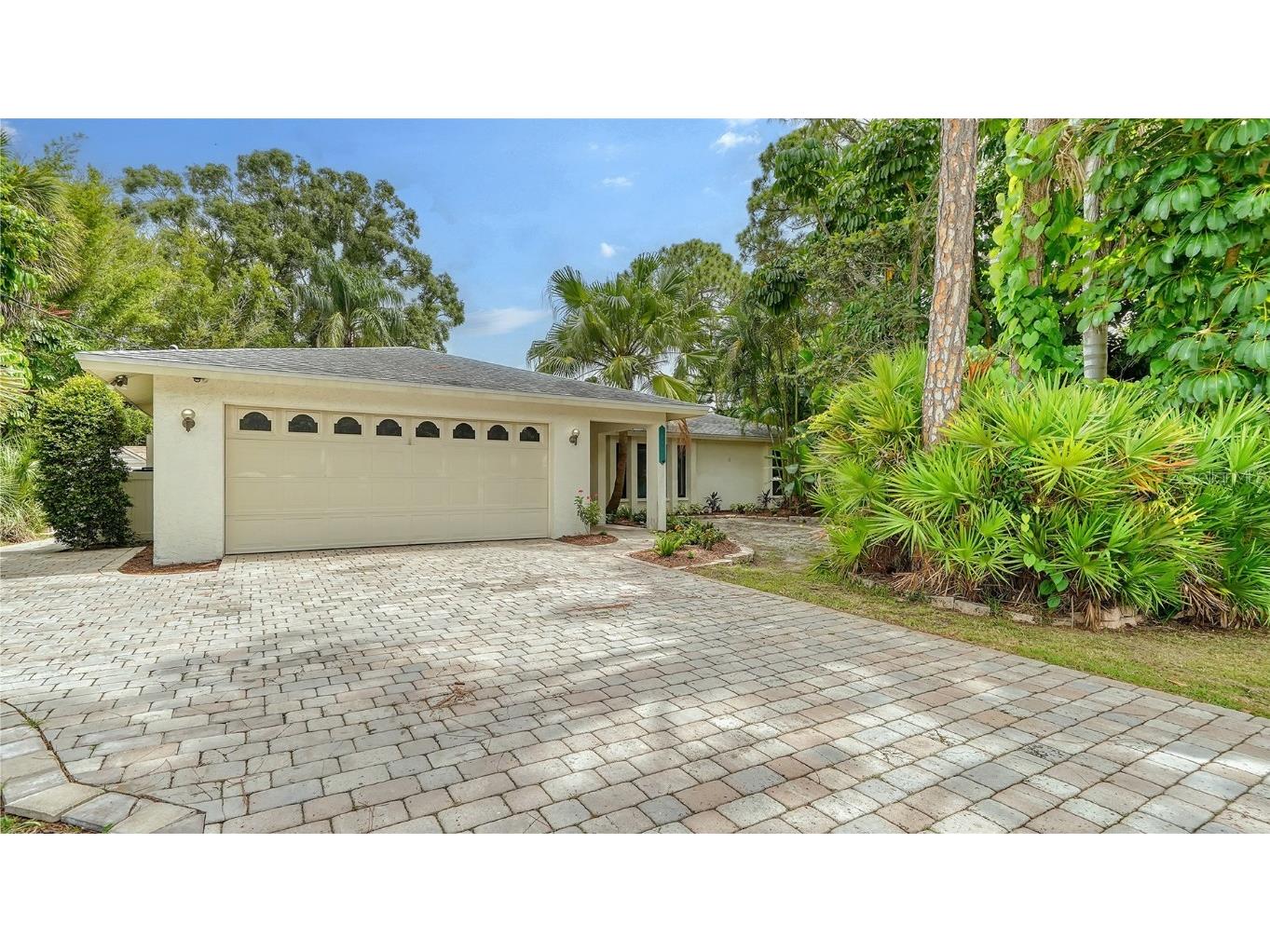 2303 Eugene Street Sarasota FL 34231 A4598185 image1