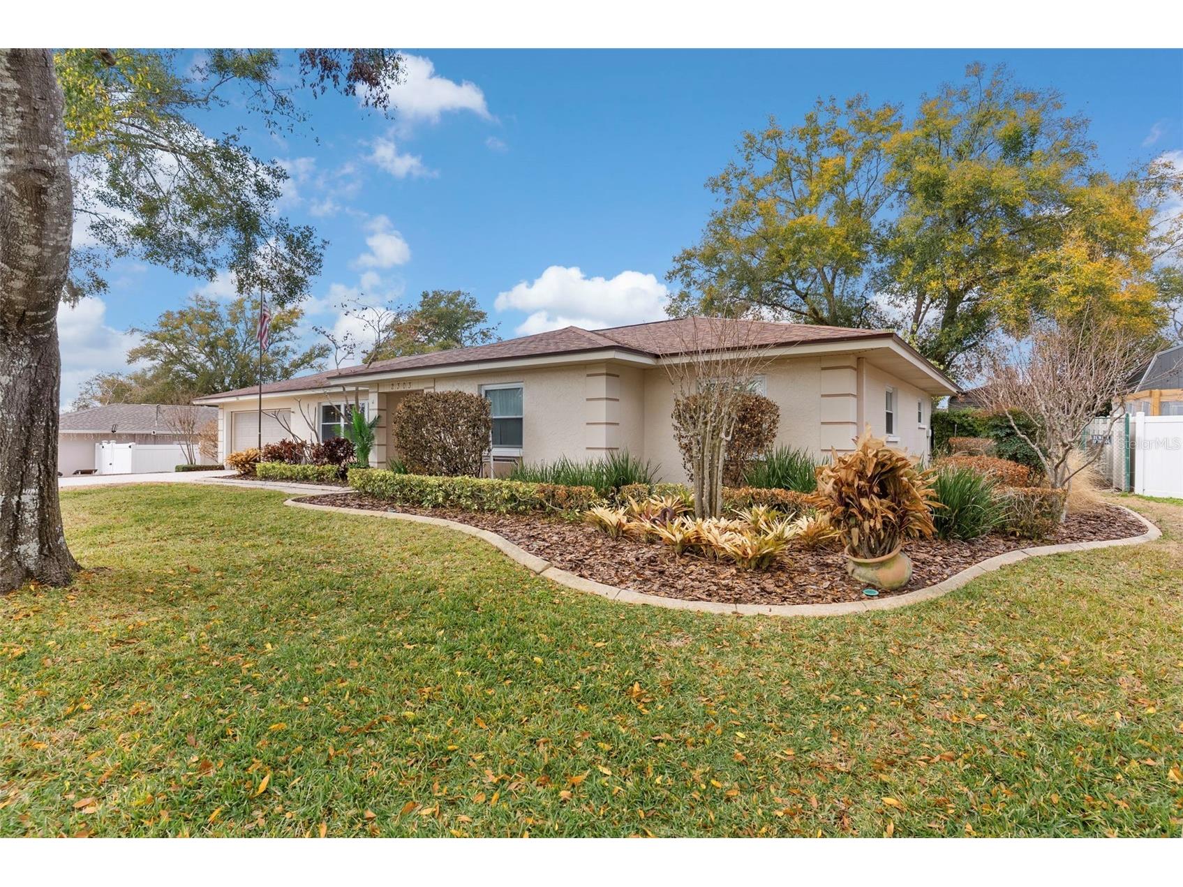 2303 Green Lawn Street Brandon FL 33511 TB8465880 image1