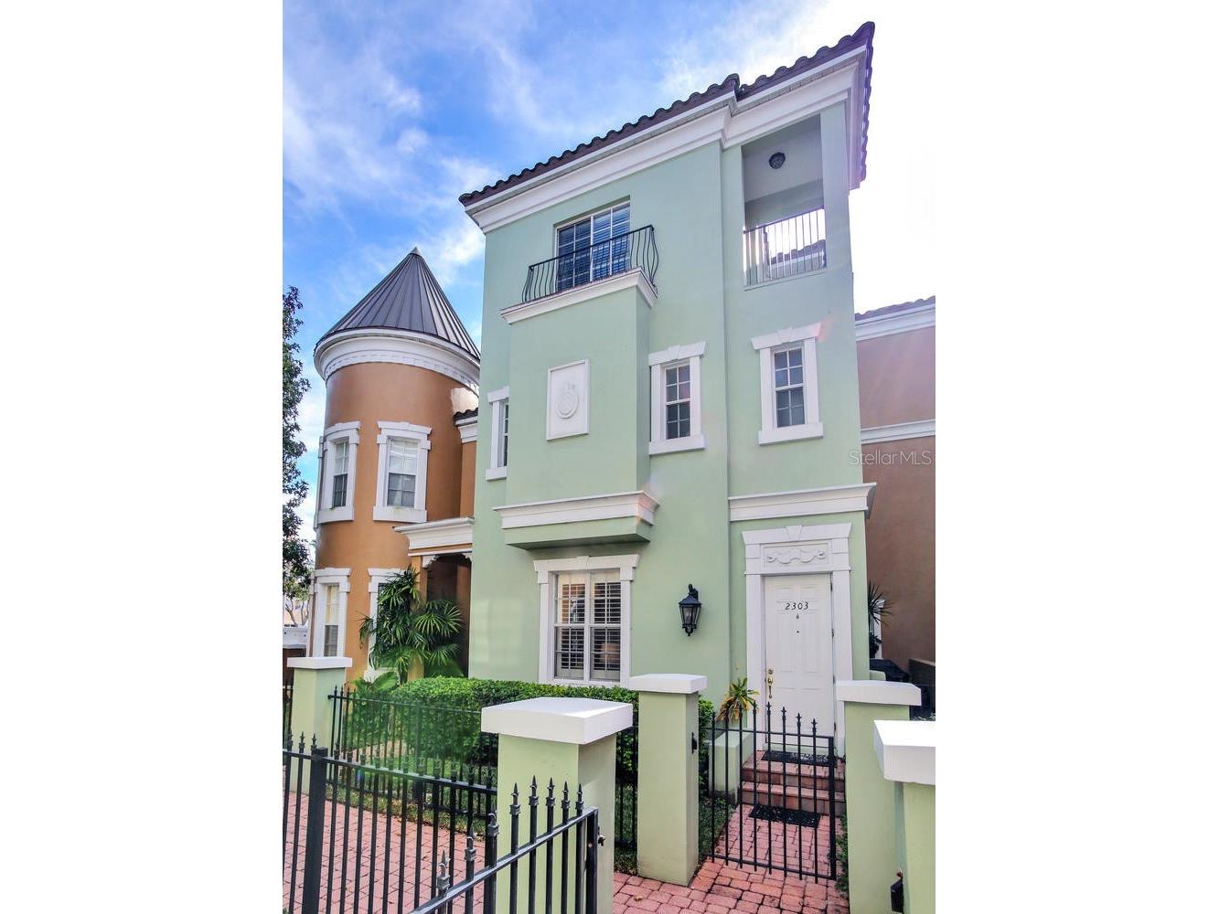 2303 Kensington Garden Lane Tampa FL 33609 TB8524682 image2