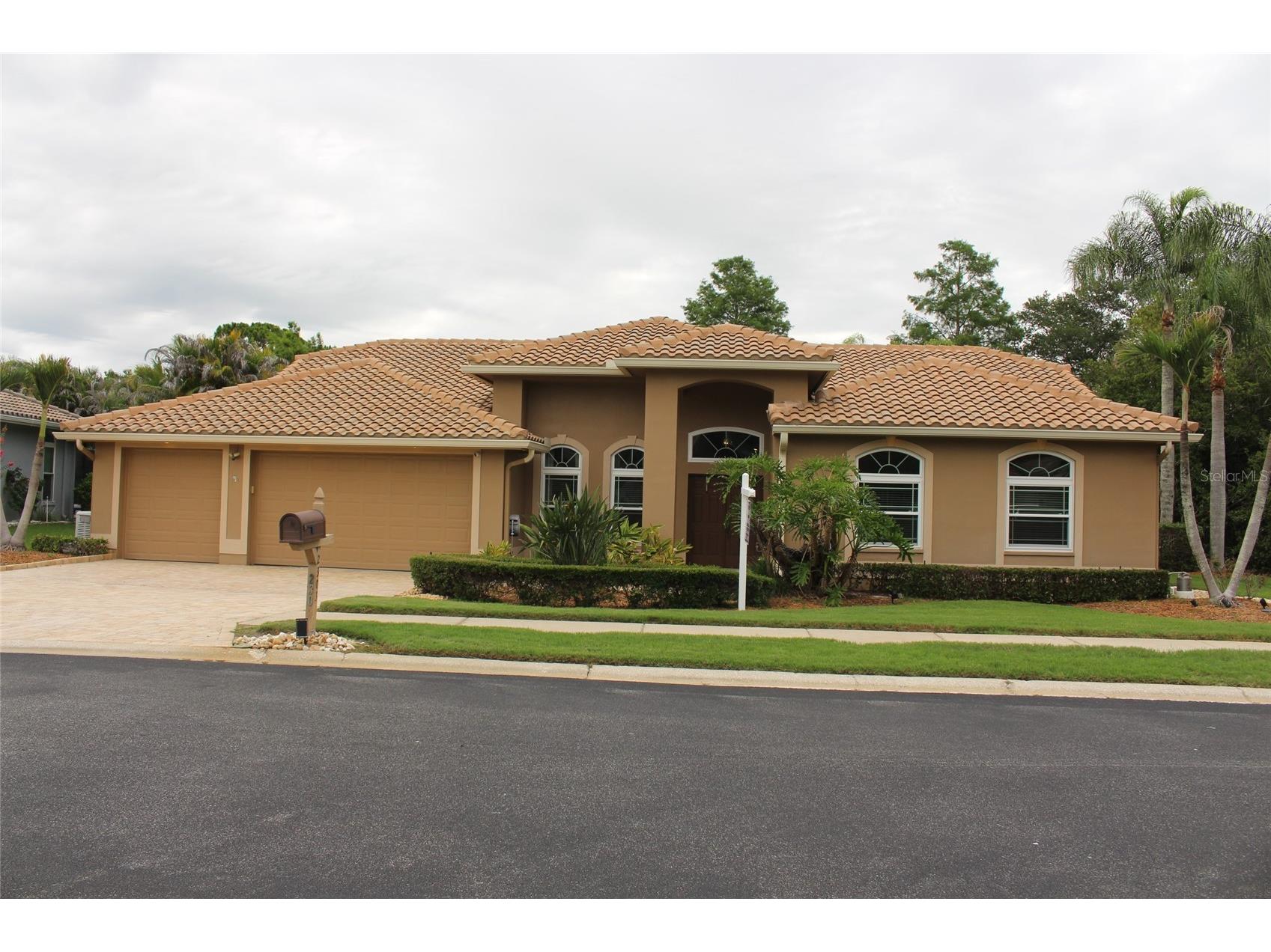 2303 Oxford Court Safety Harbor FL 34695 TB8477705 image1