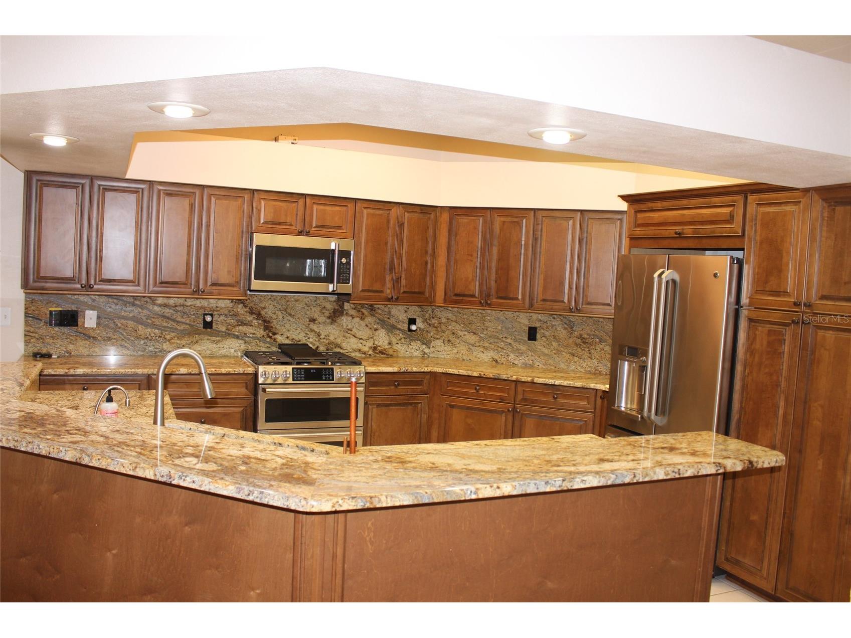 2303 Oxford Court Safety Harbor FL 34695 TB8477705 image15