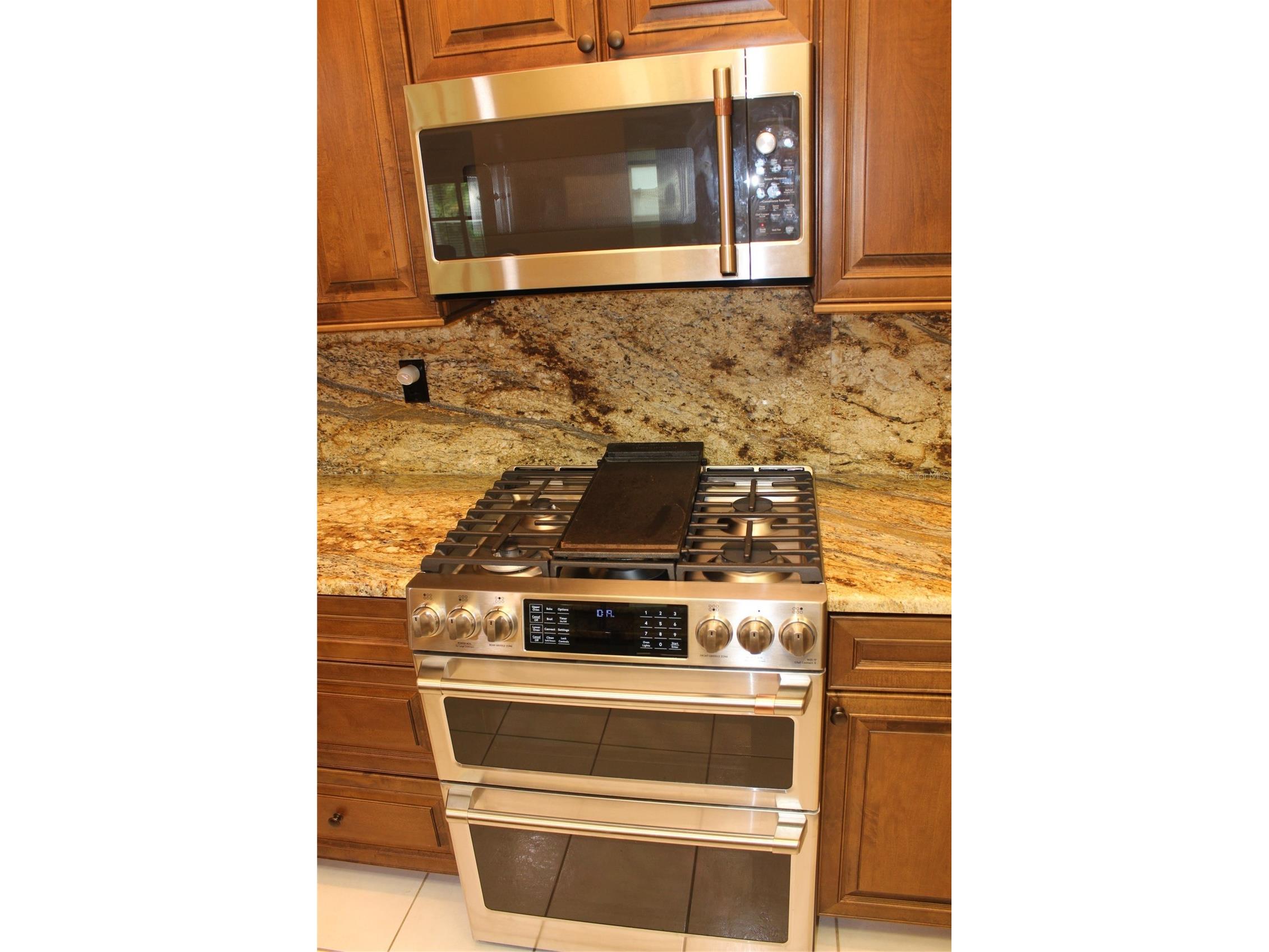 2303 Oxford Court Safety Harbor FL 34695 TB8477705 image18