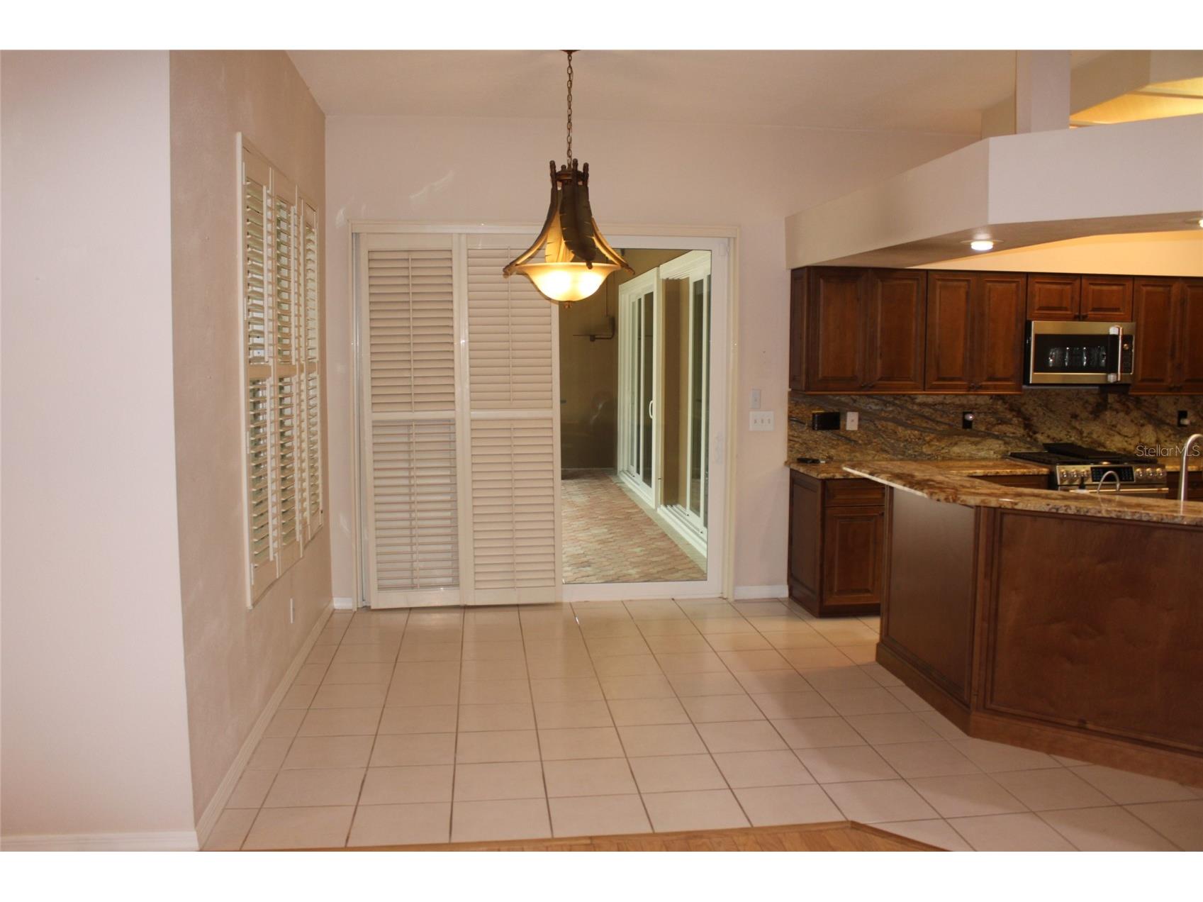 2303 Oxford Court Safety Harbor FL 34695 TB8477705 image22