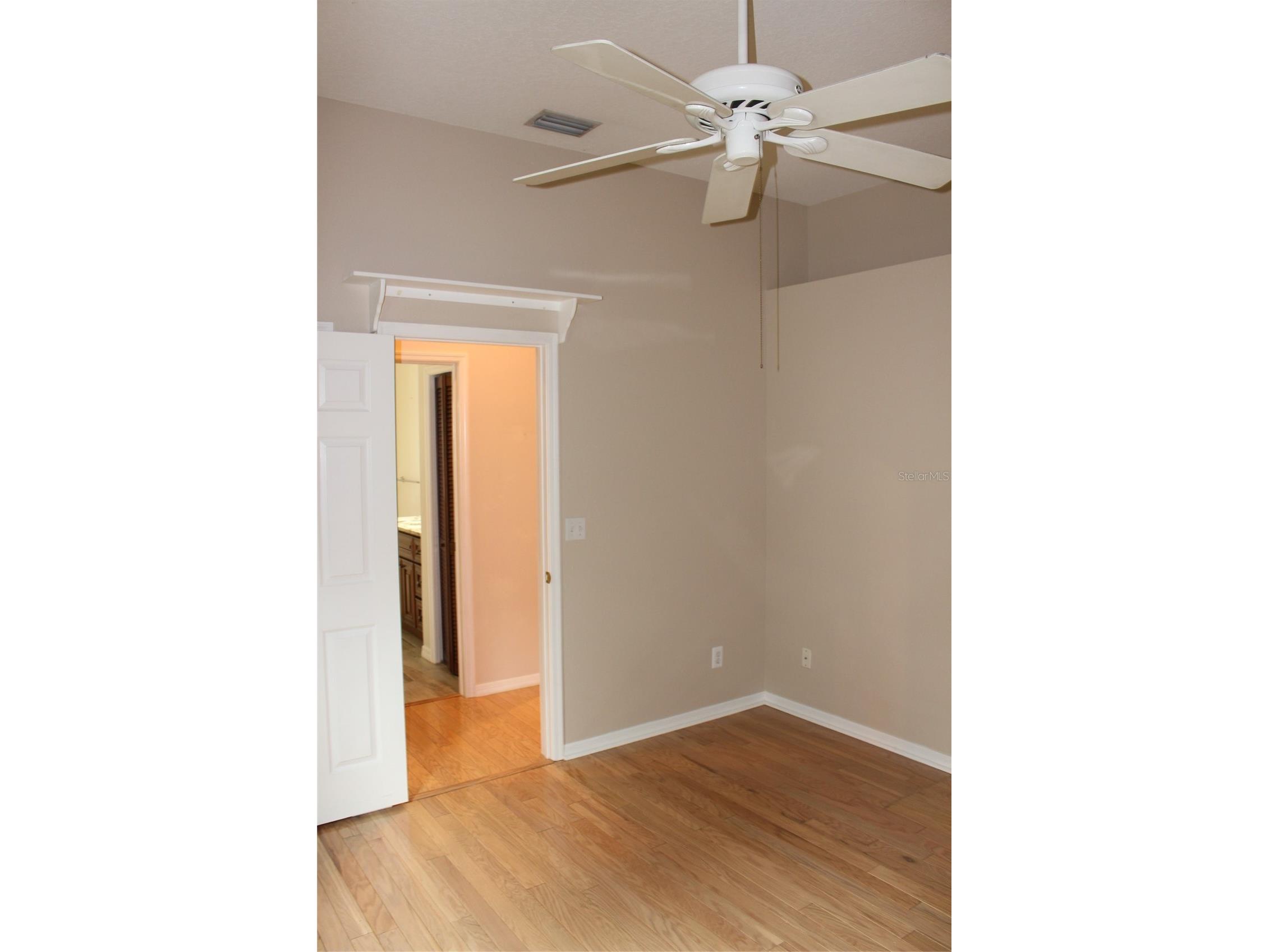 2303 Oxford Court Safety Harbor FL 34695 TB8477705 image53
