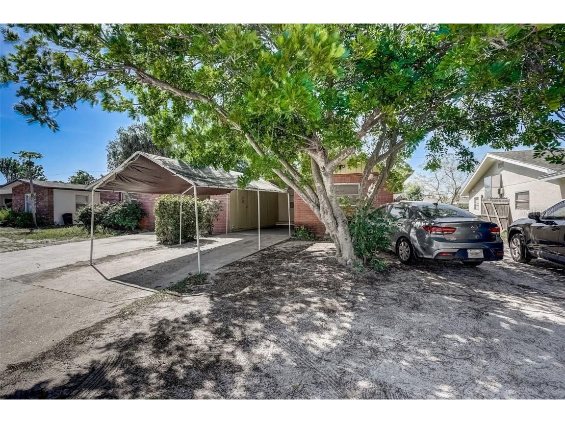 2304 60th Avenue W Bradenton FL 34207 A4611418 image1