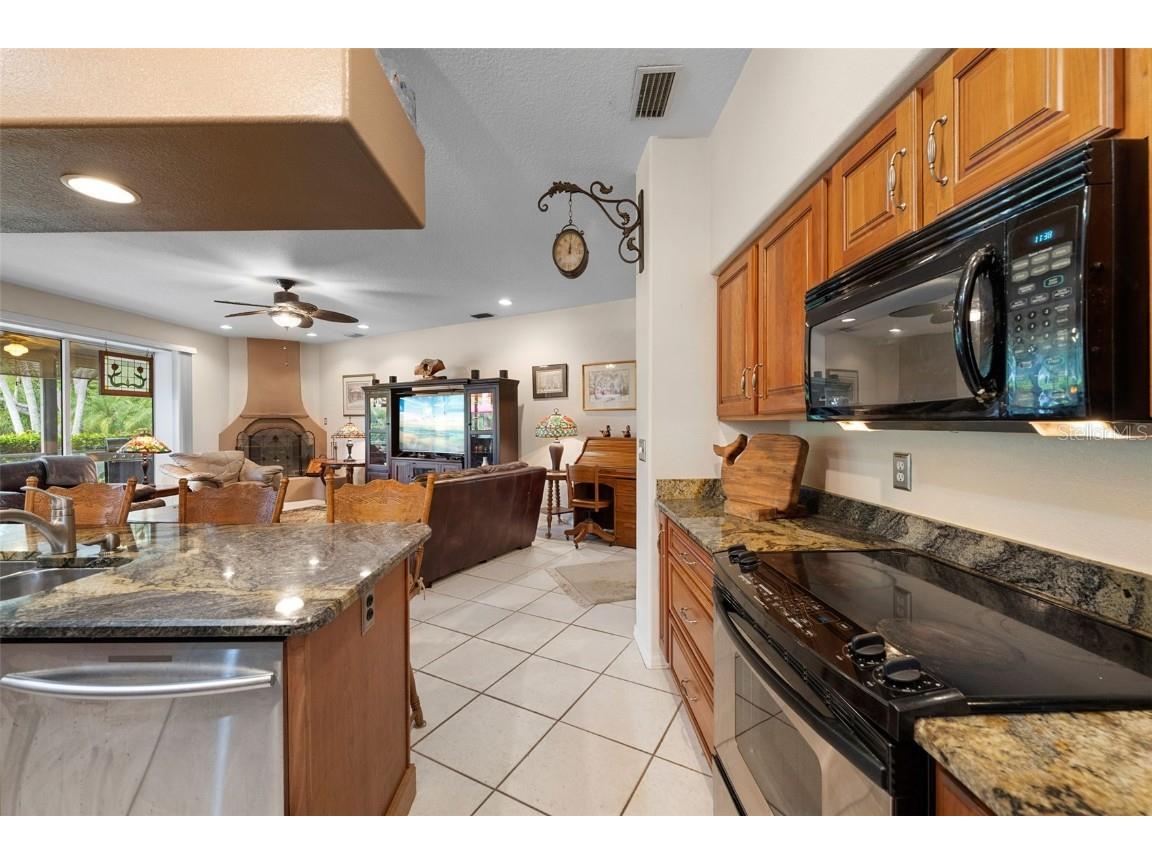 2304 89th Street NW Bradenton FL 34209 A4671361 image14