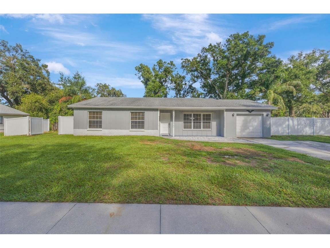 2304 Bandy Drive Seffner FL 33584 TB8427322 image1