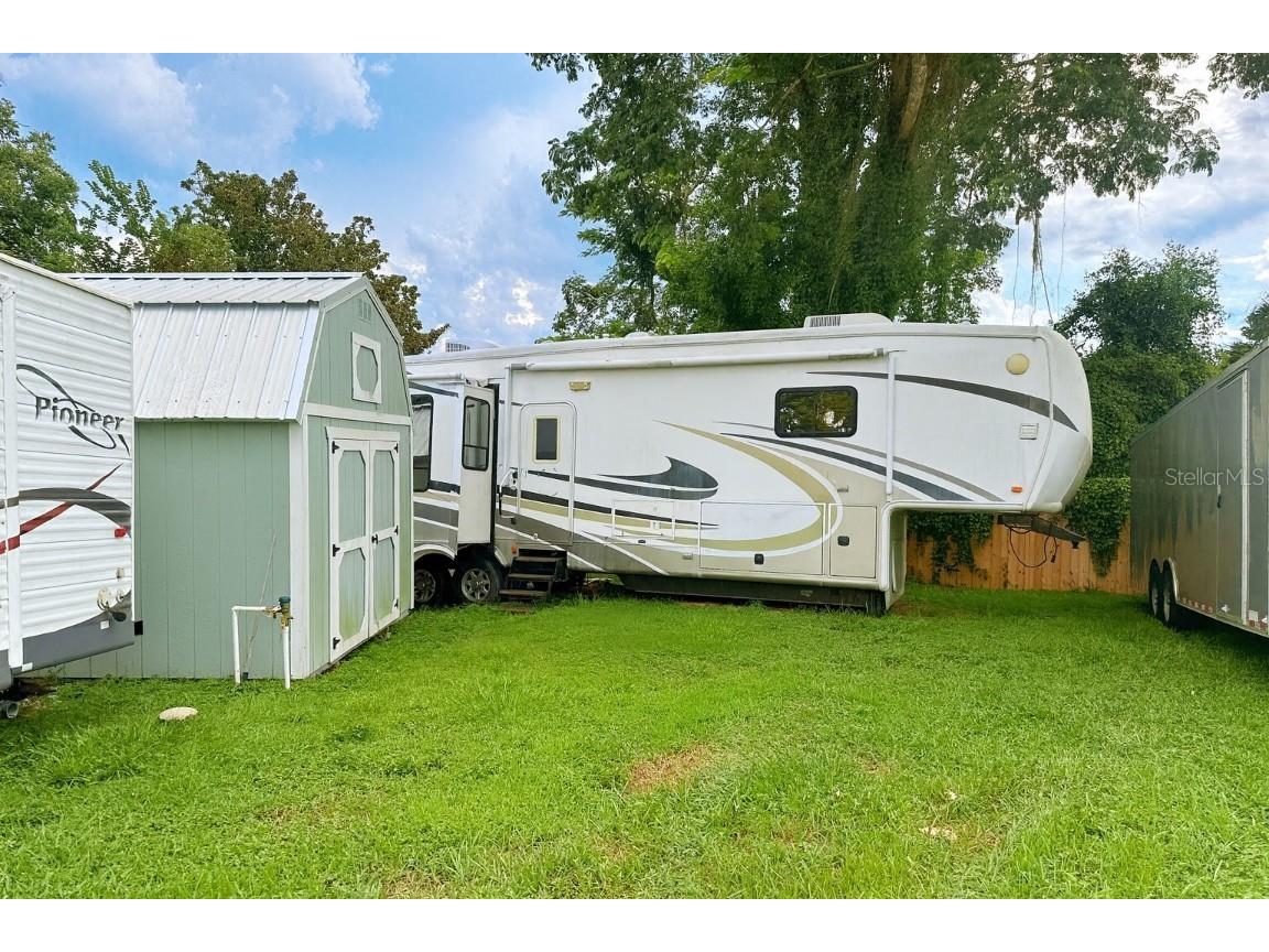 2304 Country Club Road Eustis FL 32726 G5101307 image23