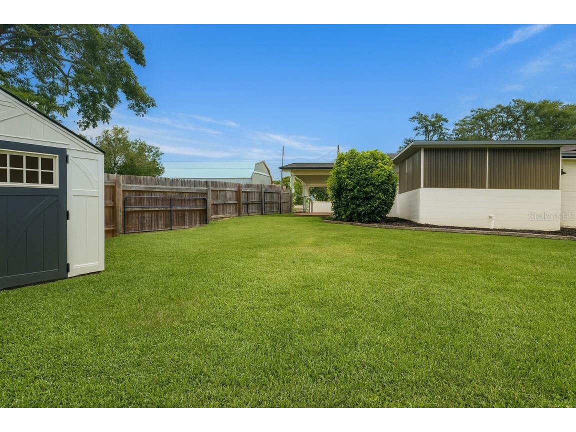 2304 Country Club Road Eustis FL 32726 G5101307 image8