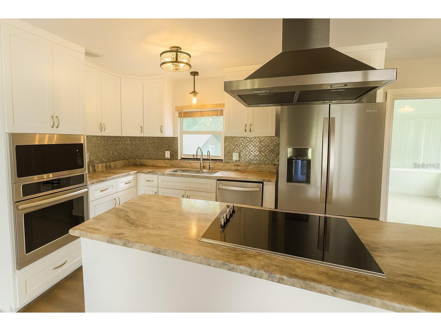 2304 Country Club Road Eustis FL 32726 G5112197 image10