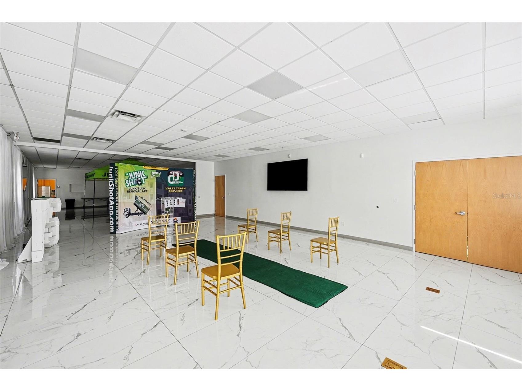 2304 E Busch Boulevard Tampa FL 33612 TB8489029 image16