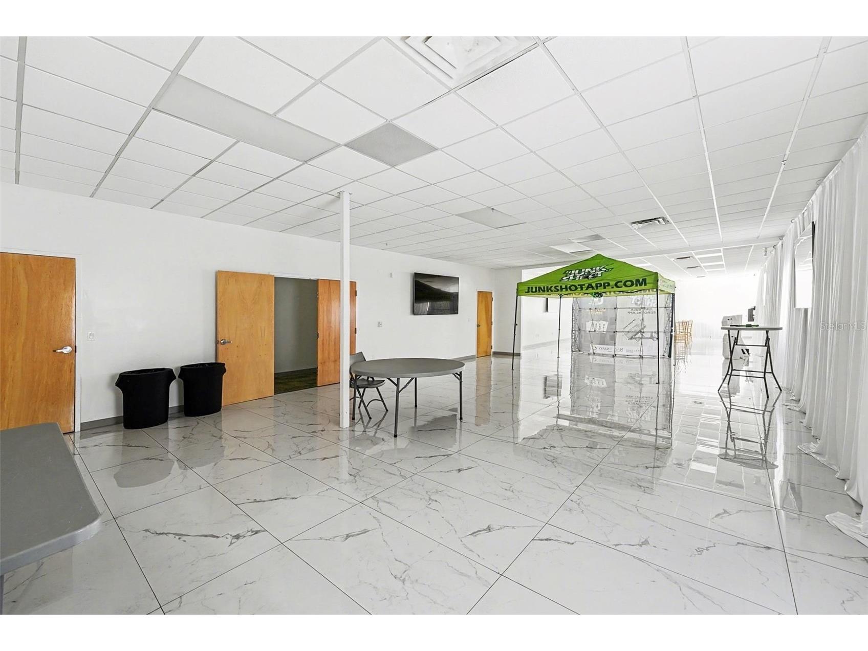 2304 E Busch Boulevard Tampa FL 33612 TB8489029 image19