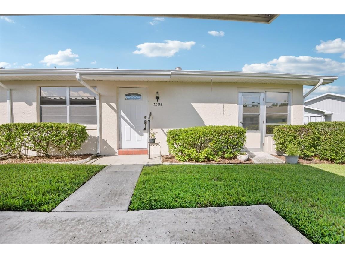 2304 Glenmore Circle #327 Sun City Center FL 33573 TB8419085 image1