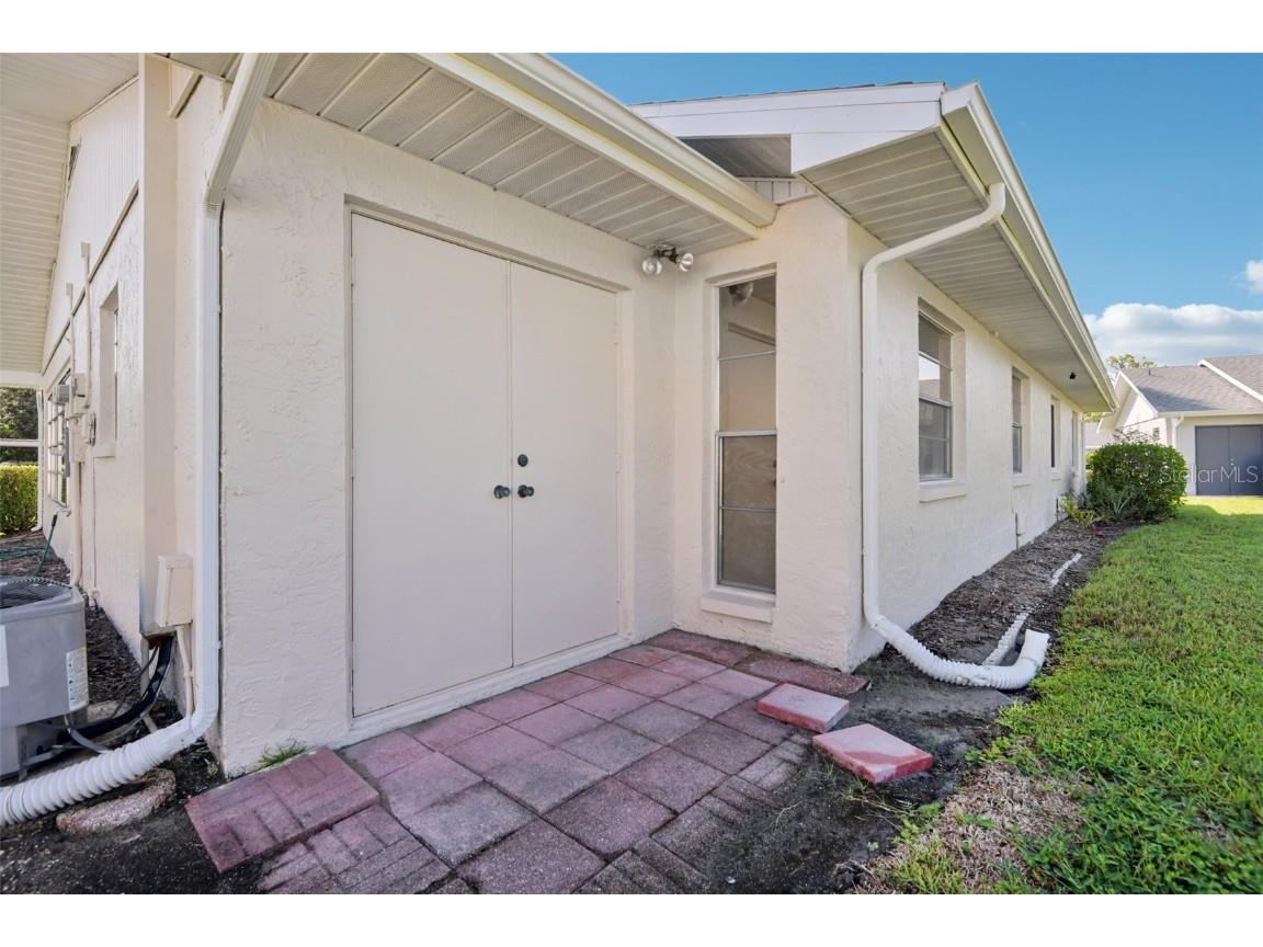 2304 Glenmore Circle #327 Sun City Center FL 33573 TB8419085 image32