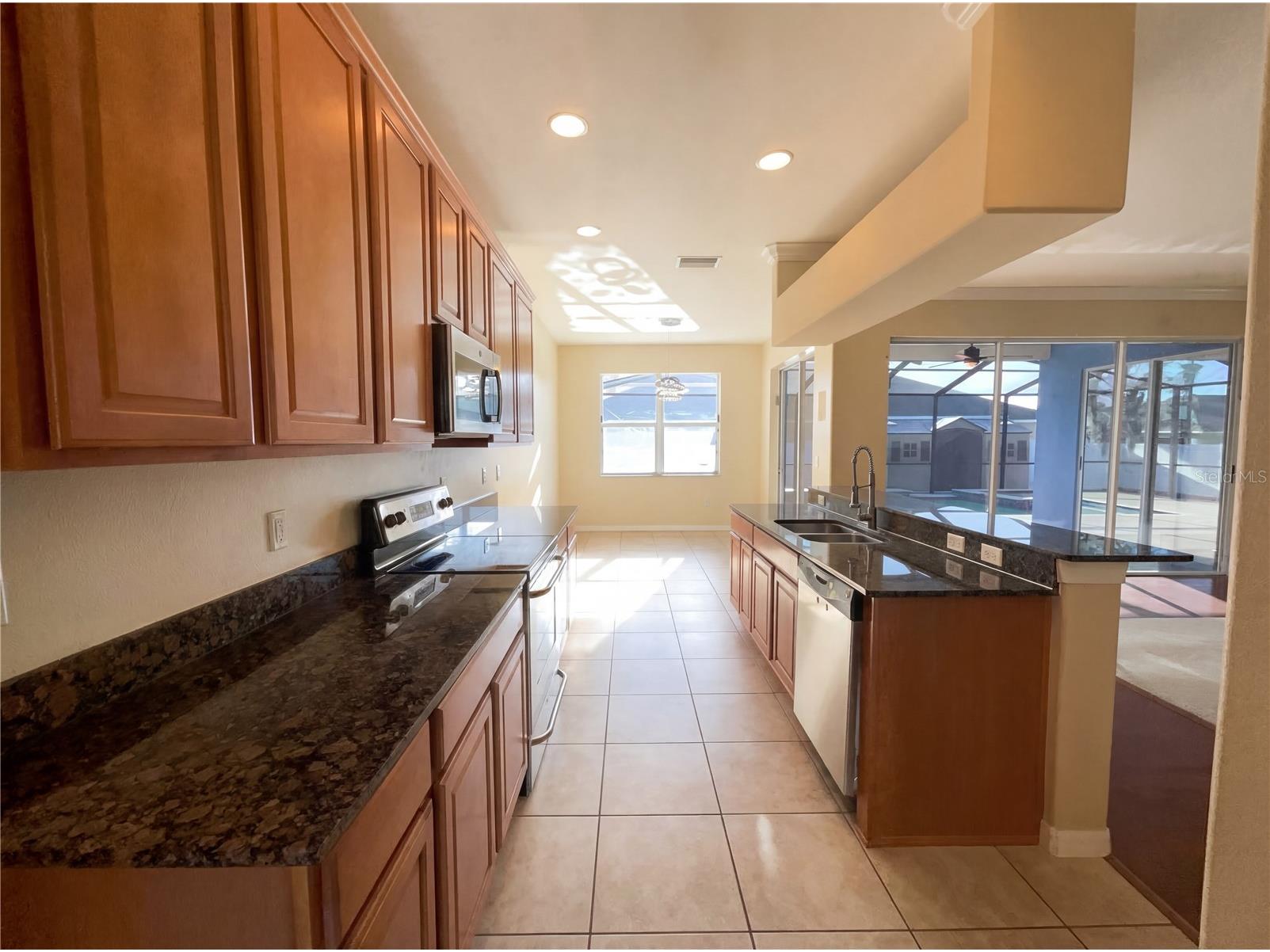 2304 Hamlet Circle Lakeland FL 33810 TB8486679 image2