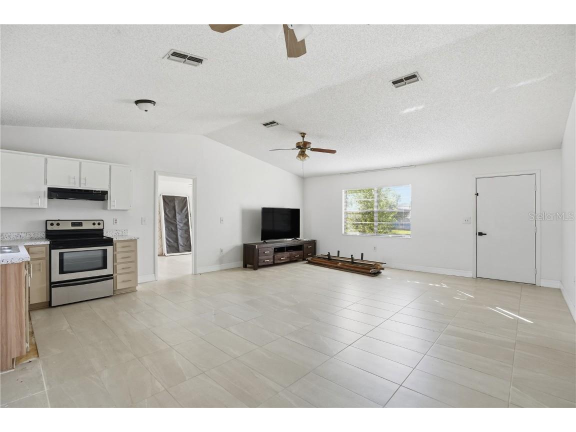 2304 Hawthorne Road Spring Hill FL 34609 W7880323 image2