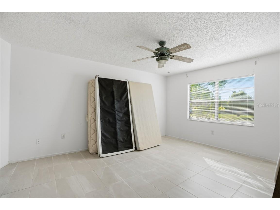 2304 Hawthorne Road Spring Hill FL 34609 W7880323 image5