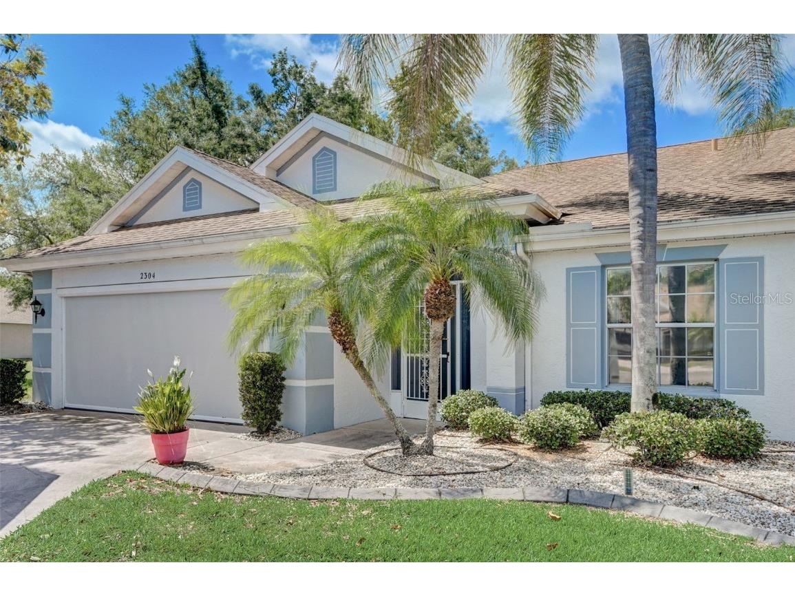 2304 Oxford Center Place Sun City Center FL 33573 T3521157 image1