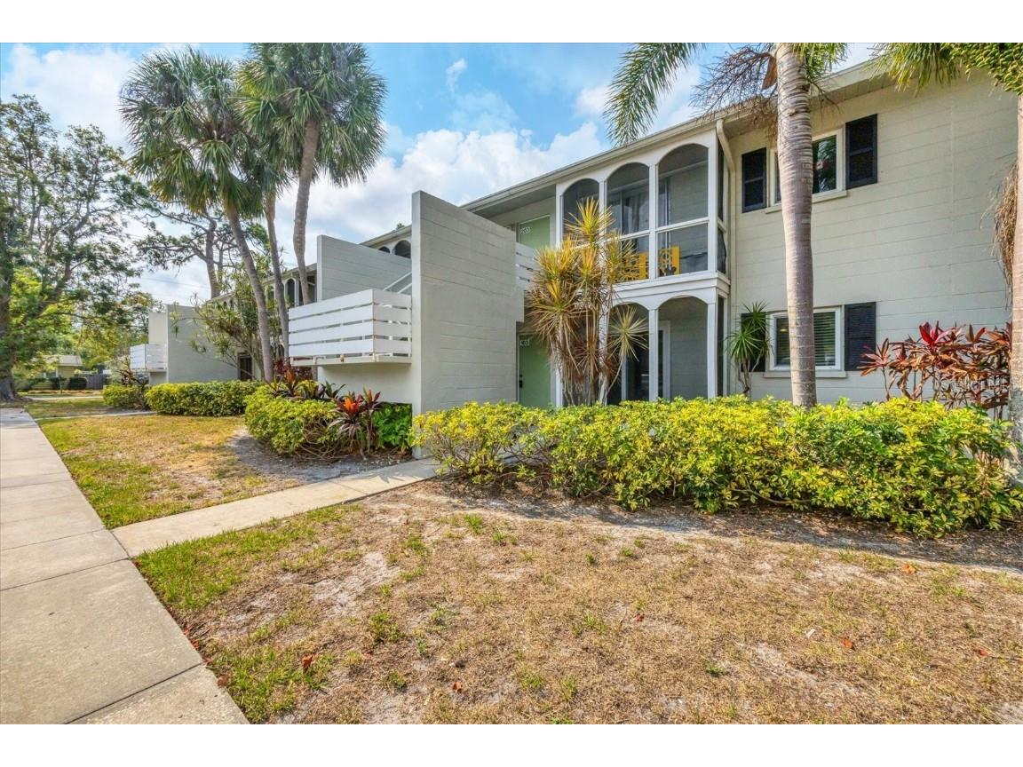 2304 Ringling Boulevard #103 Sarasota FL 34237 A4609659 image1