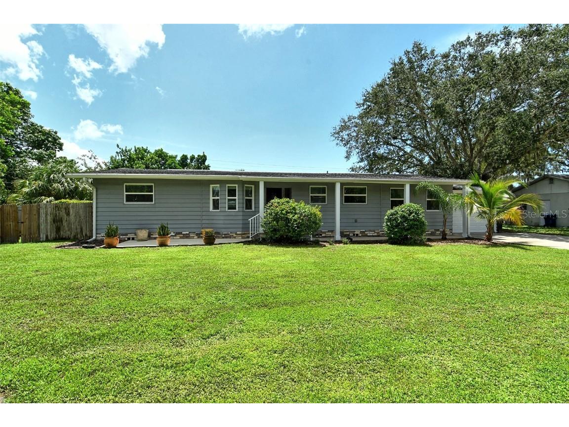 2304 Sandrala Drive Sarasota FL 34231 A4622337 image1