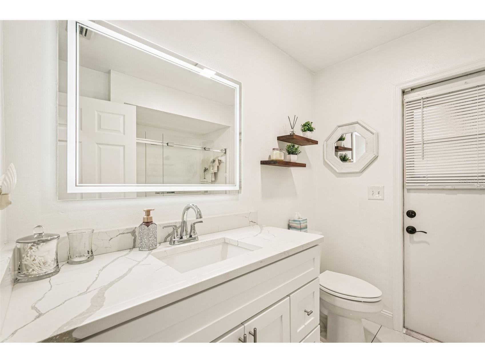 2304 Seattle Slew Drive Sarasota FL 34240 A4678513 image22