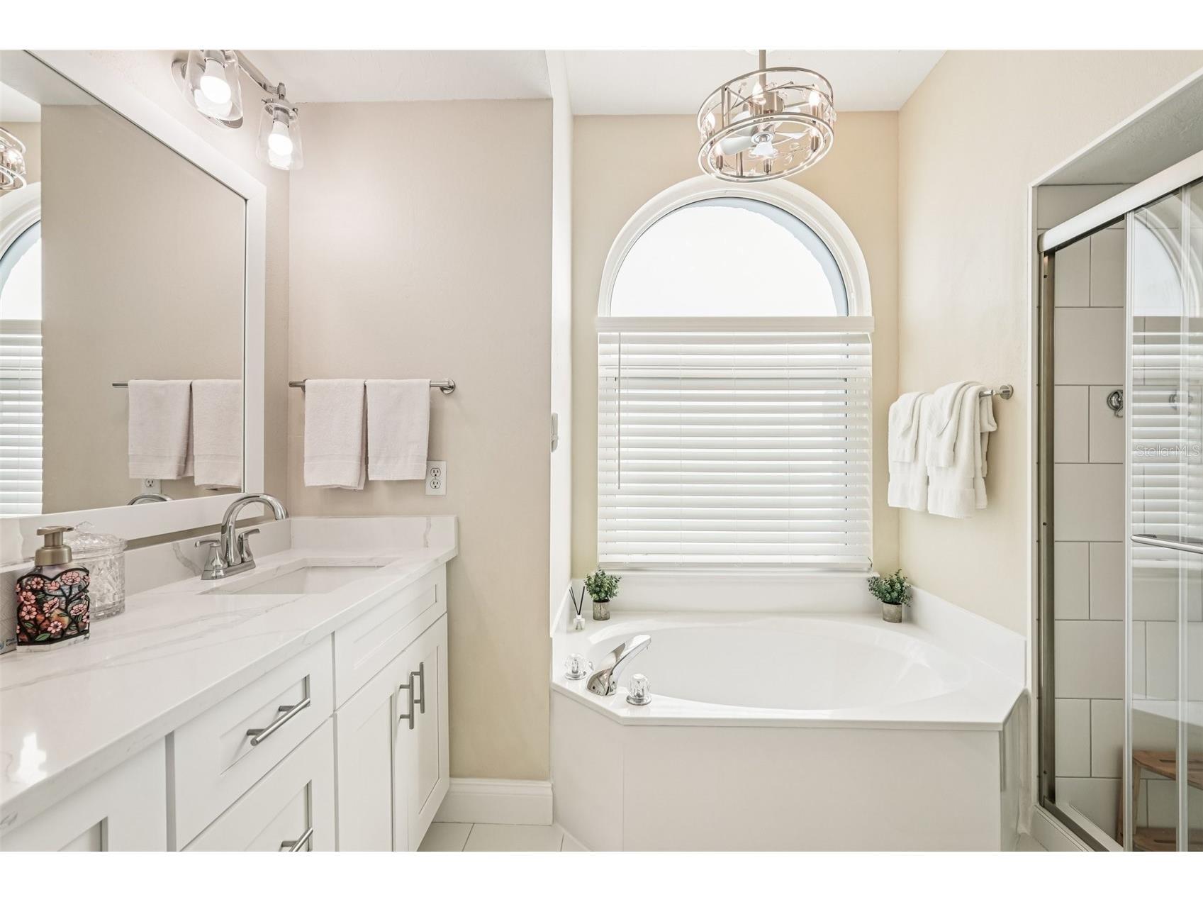 2304 Seattle Slew Drive Sarasota FL 34240 A4678513 image27