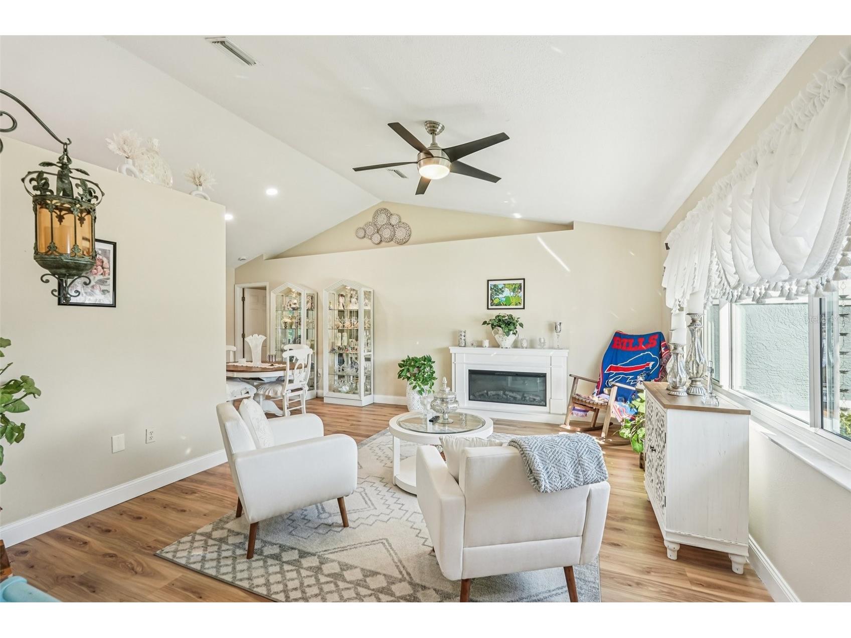 2304 Seattle Slew Drive Sarasota FL 34240 A4678513 image3