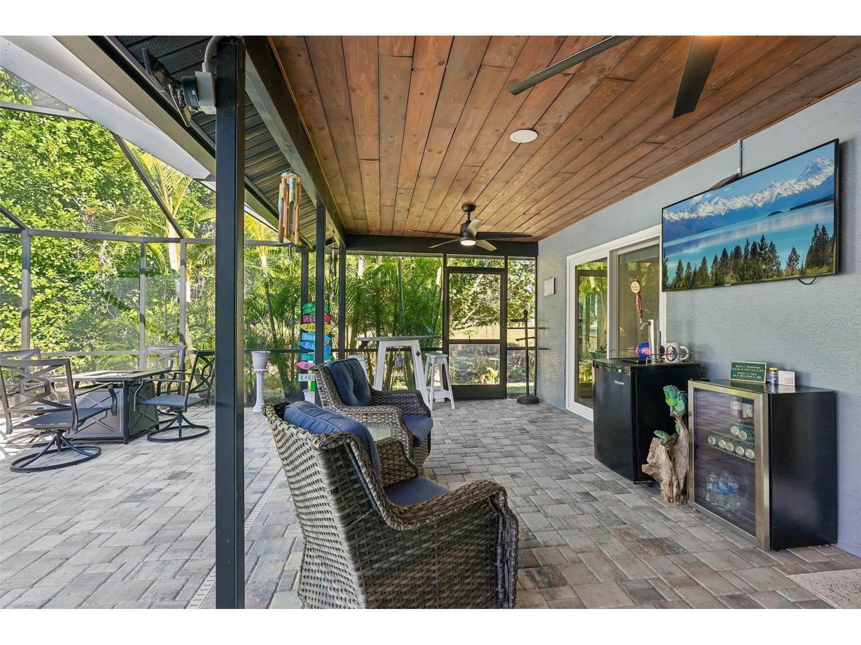 2304 Seattle Slew Drive Sarasota FL 34240 A4678513 image35