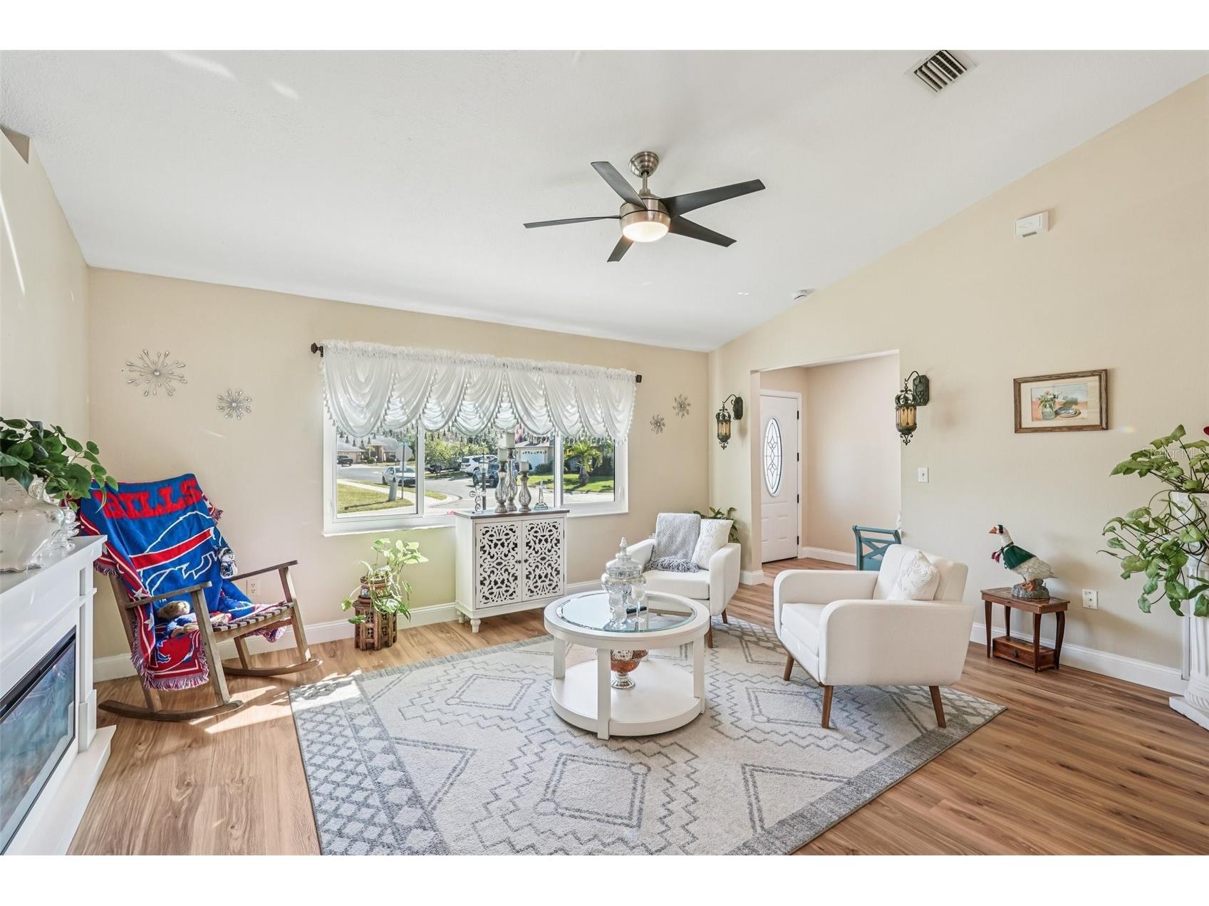 2304 Seattle Slew Drive Sarasota FL 34240 A4678513 image4