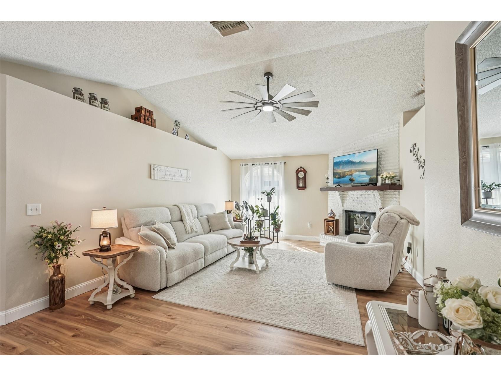 2304 Seattle Slew Drive Sarasota FL 34240 A4678513 image7